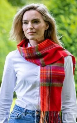 Outlet Sweater Shop 100% lambswool Red, Green & Blue 207