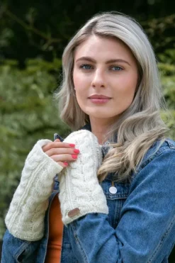 Online Sweater Shop Aran Cable Handwarmers Natural White