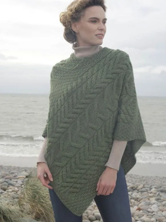 Fashion Sweater Shop Aran Super Soft Poncho Green