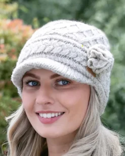 Outlet Sweater Shop Aran Trellis Peak hat Oatmeal