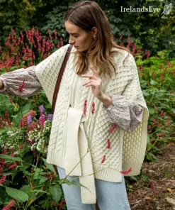Outlet Sweater Shop Crocus Horseshoe Cable Cape Natural
