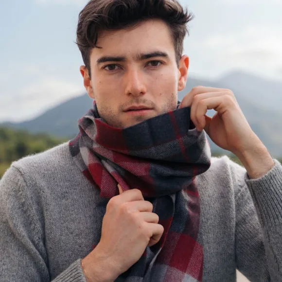 Hot Sweater Shop Extra Fine Merino Wool Scarf 140