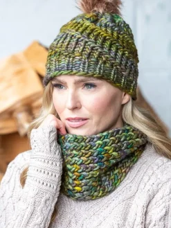 Outlet Sweater Shop Handmade in Ireland - Snood and Bobble Hat Set - Green