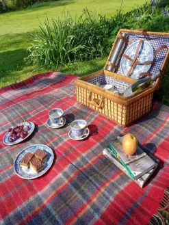 Sale Sweater Shop Large Irish Picnic Blanket Col: LW180