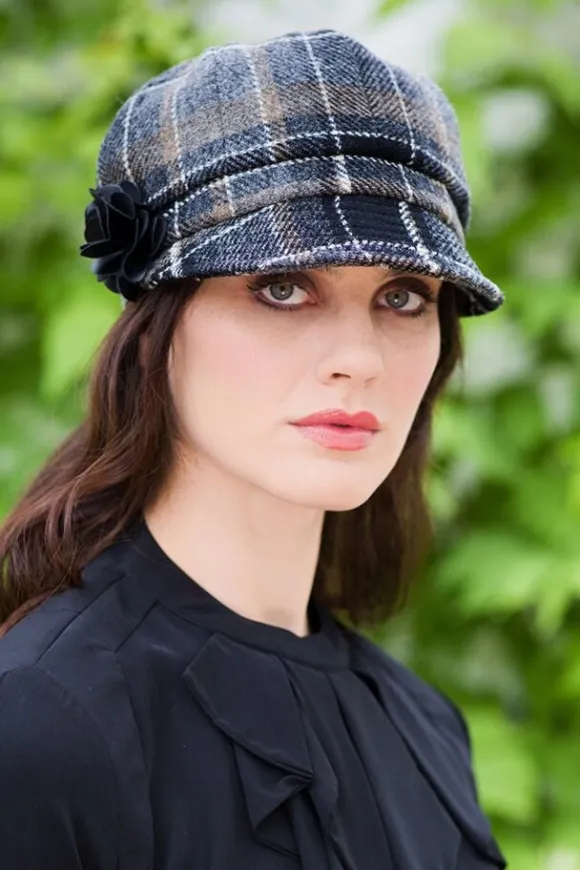 Online Sweater Shop Newsboy Cap Black Brown White Colour 21