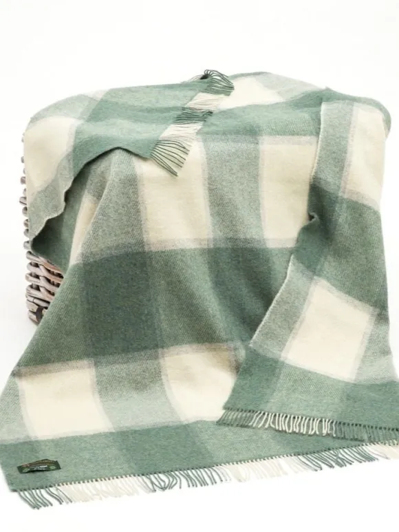 New Sweater Shop Pure Wool Throw Green Block Col.LW164