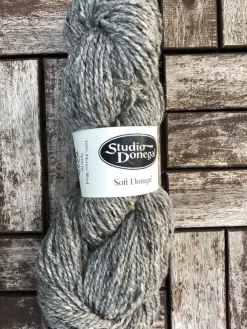 Online Sweater Shop Soft Donegal Knitting Wool Light Grey Fleck 100g
