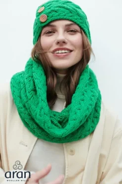 Clearance Sweater Shop Super Soft Snood Green 893