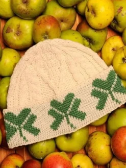 Outlet Sweater Shop Unisex Aran Hat with Shamrocks