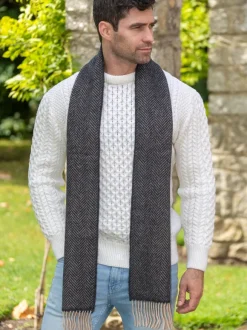 Online Sweater Shop Wool and Cashmere Herringbone Scarf Charcoal / Beige 2410